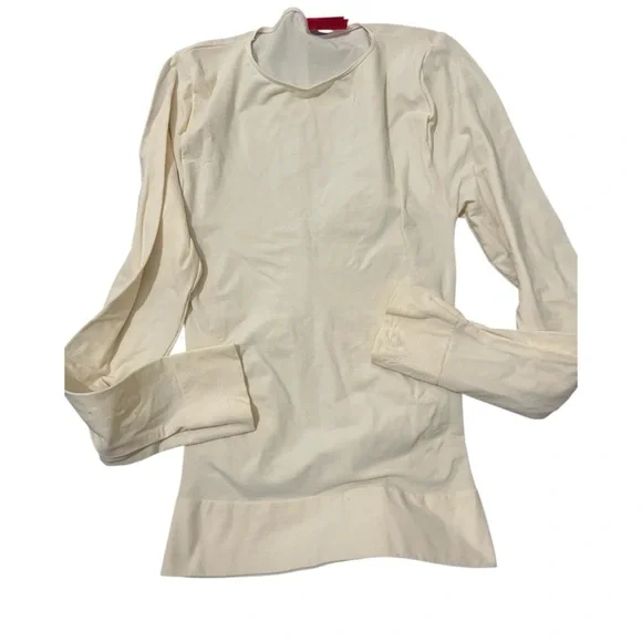Spanx Classic Longsleeve Vanilla tummy control slimming top - Picture 2 of 5